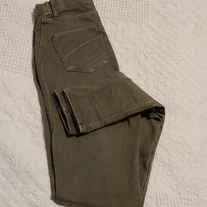 Dark green No button skinnys